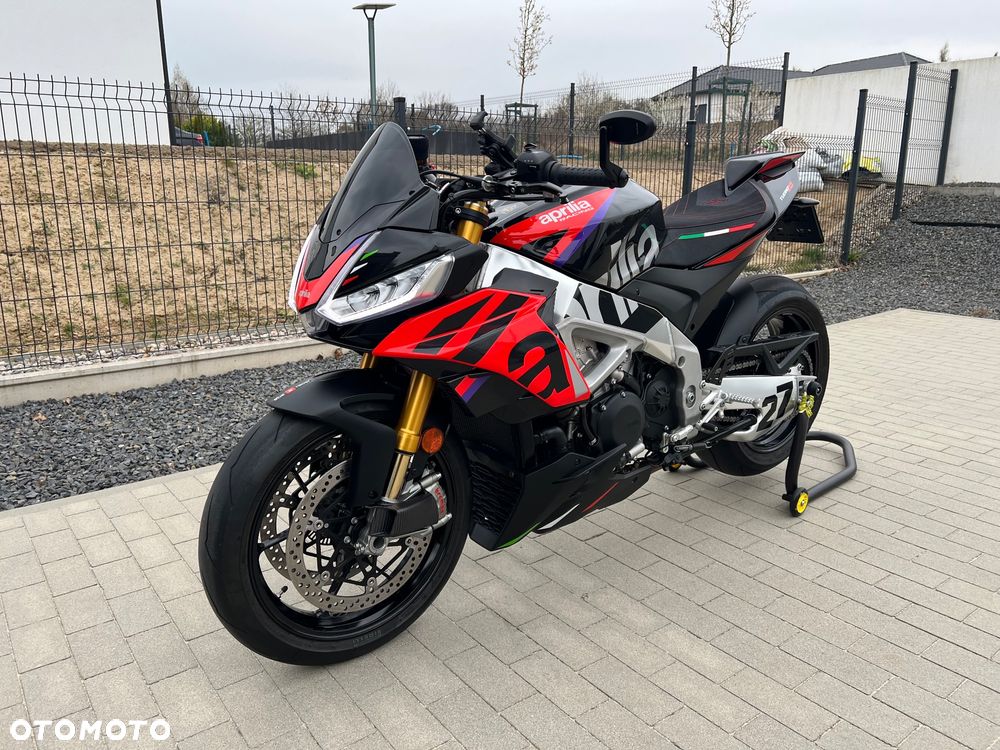 Aprilia Tuono - 1