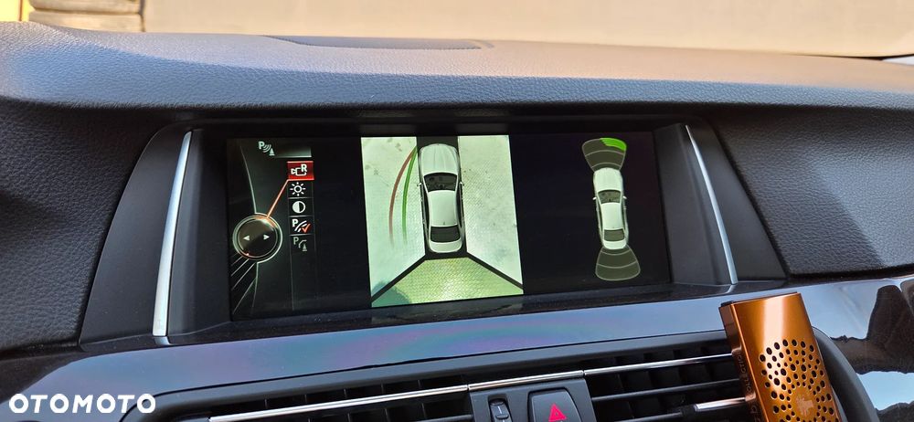 BMW Seria 5 535d xDrive Sport-Aut Luxury Line - 7