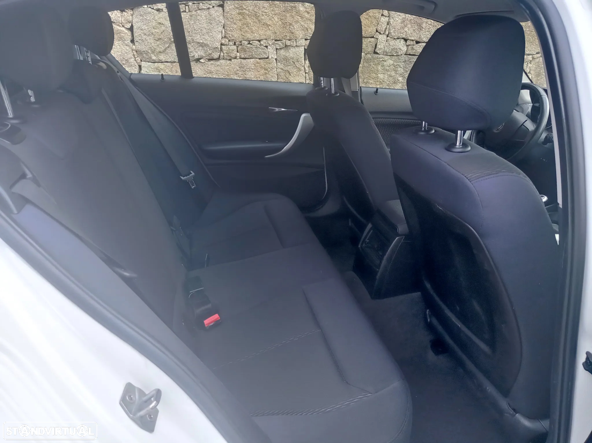 BMW 114 i - 11