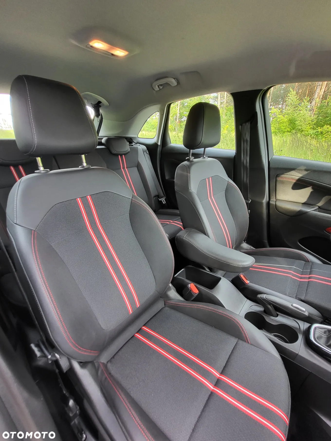 Opel Crossland 1.2 - 12