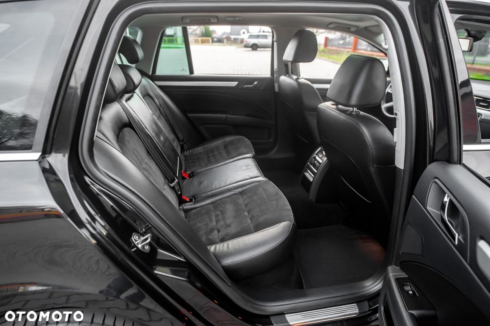 Skoda Superb 2.0 TDI Green tec 4x4 DSG L&K - 34