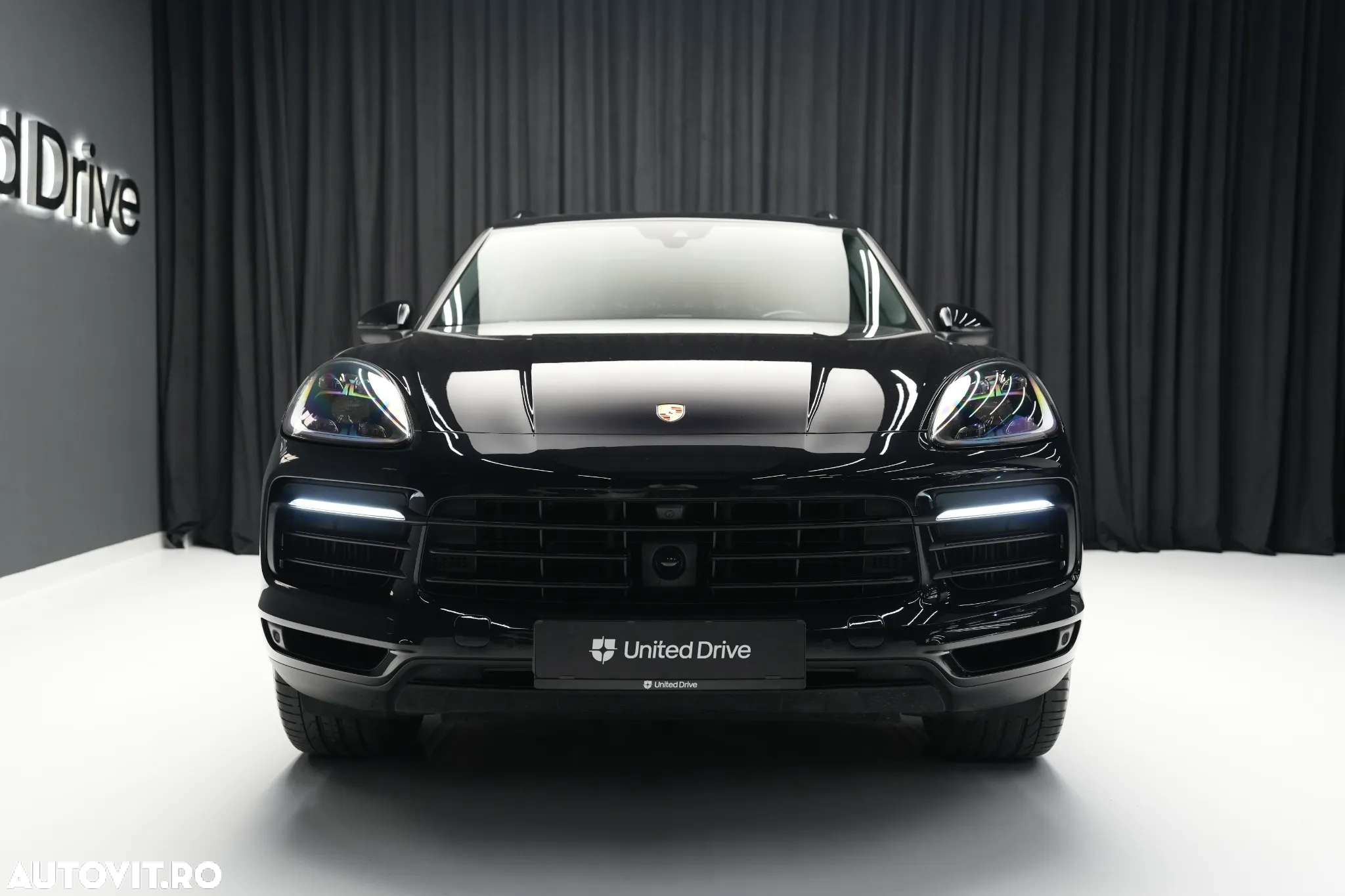 Porsche Cayenne S - 2