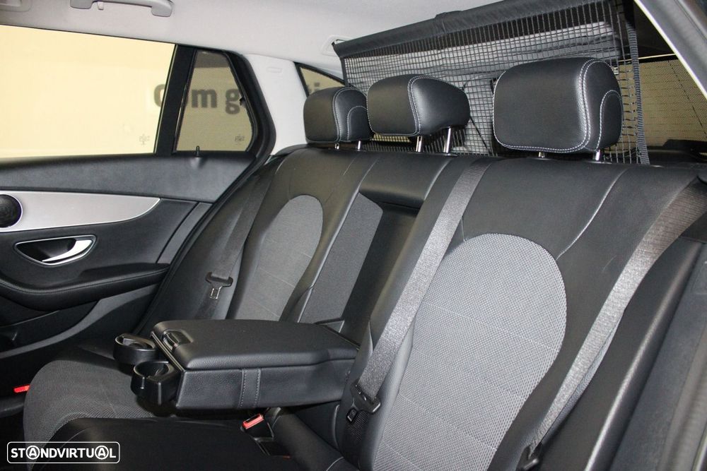 Mercedes-Benz C 180 d - 39