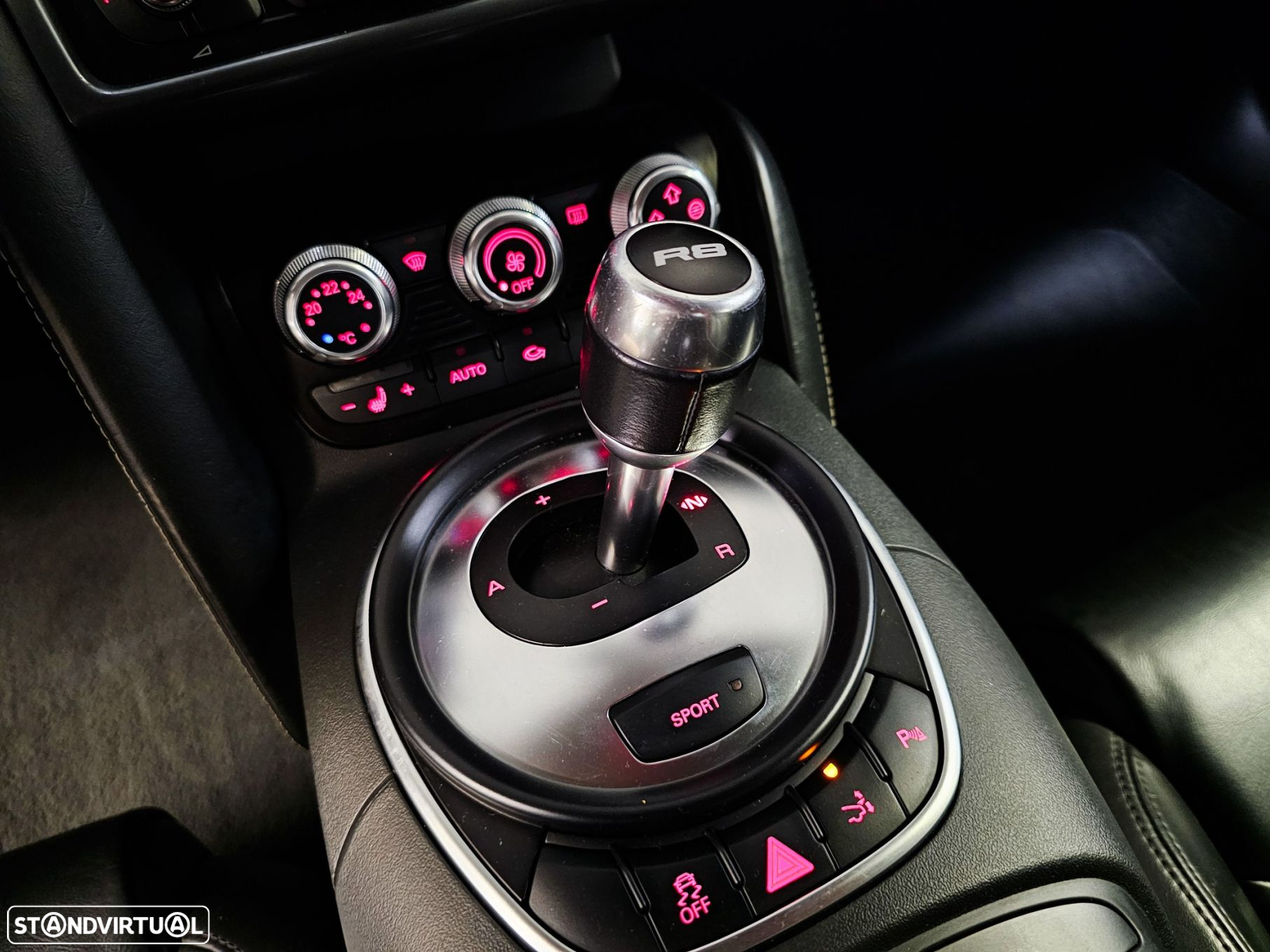 Audi R8 Coupé 4.2 FSI quattro R tronic - 27