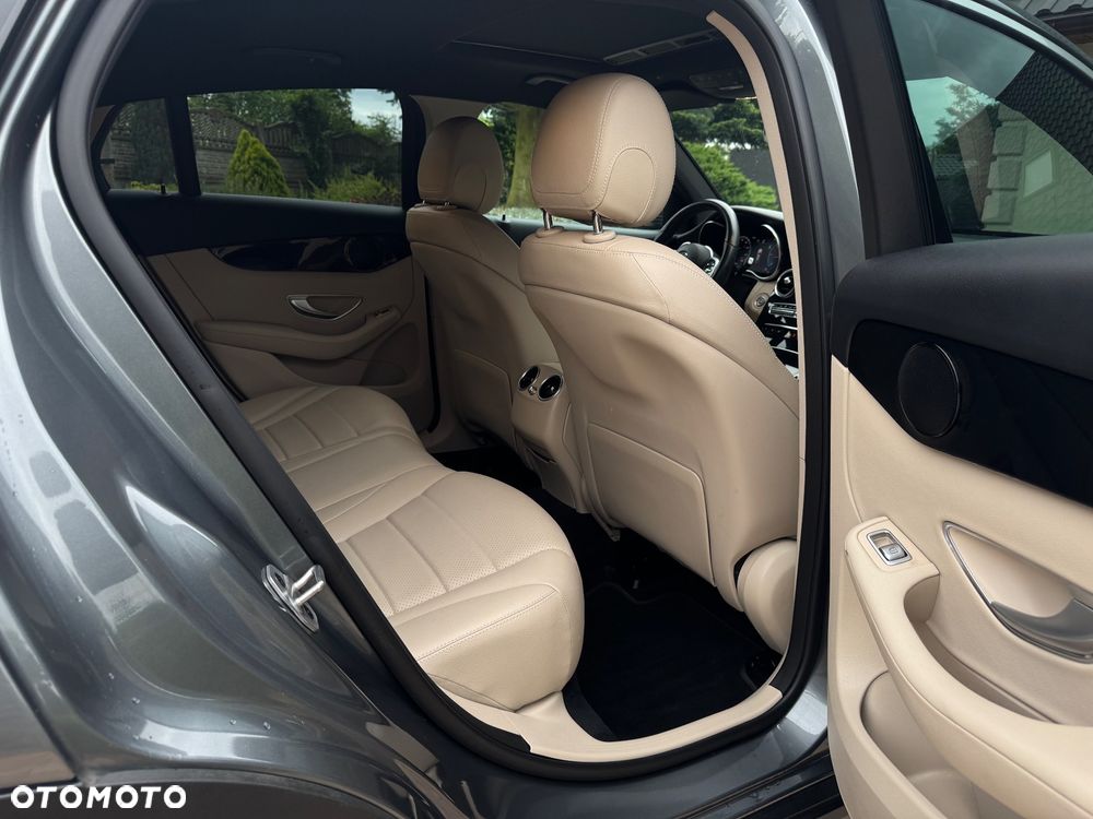 Mercedes-Benz GLC 200 d - 23