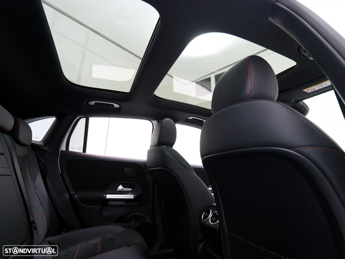Mercedes-Benz EQA 300 4Matic AMG Line - 9