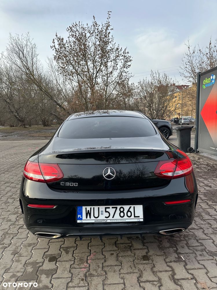 Mercedes-Benz Klasa C 300 9G-TRONIC - 6