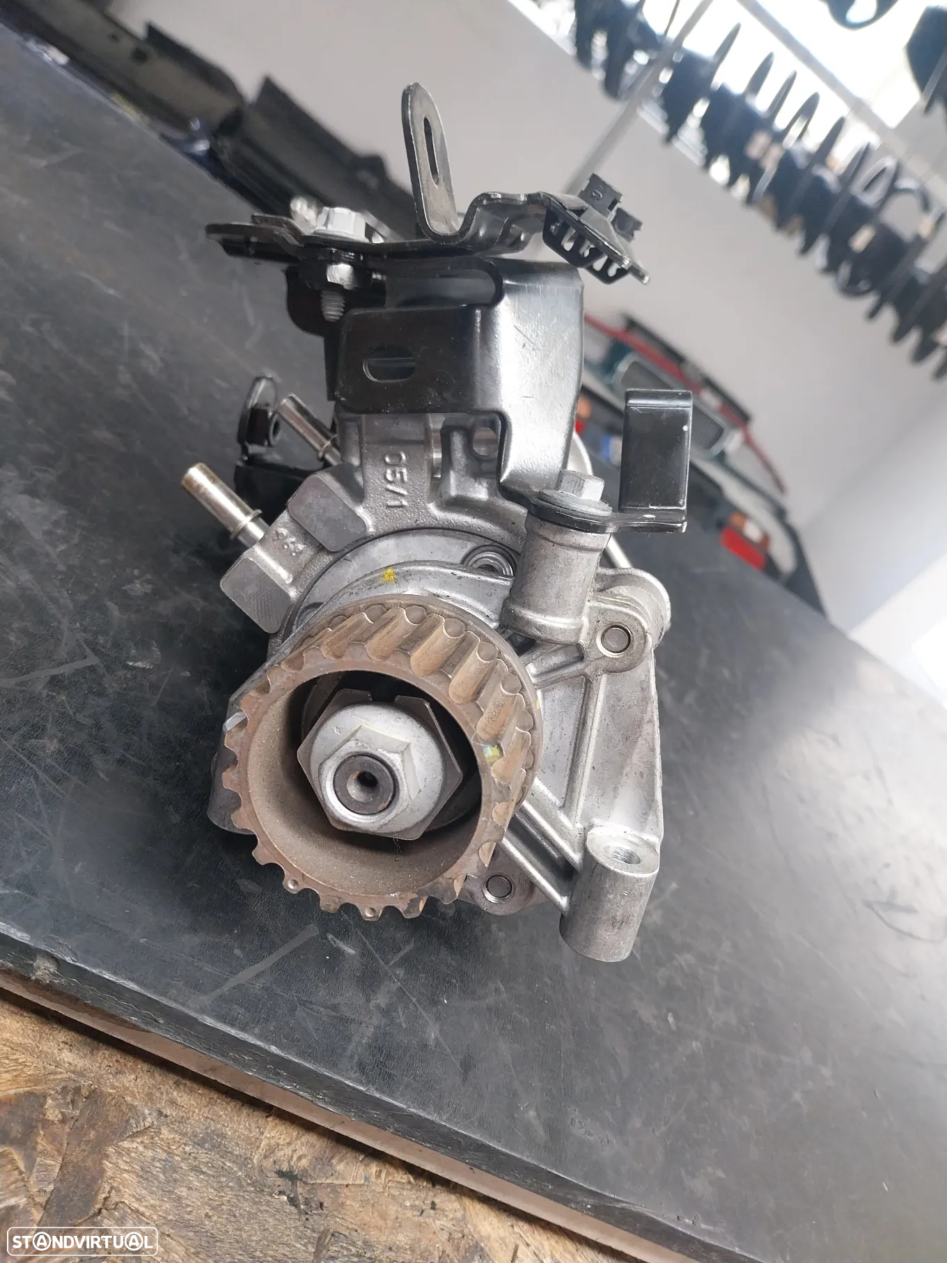 Bomba injectora Renault Clio IV 1.5 dci Ref: 167001056R - 3