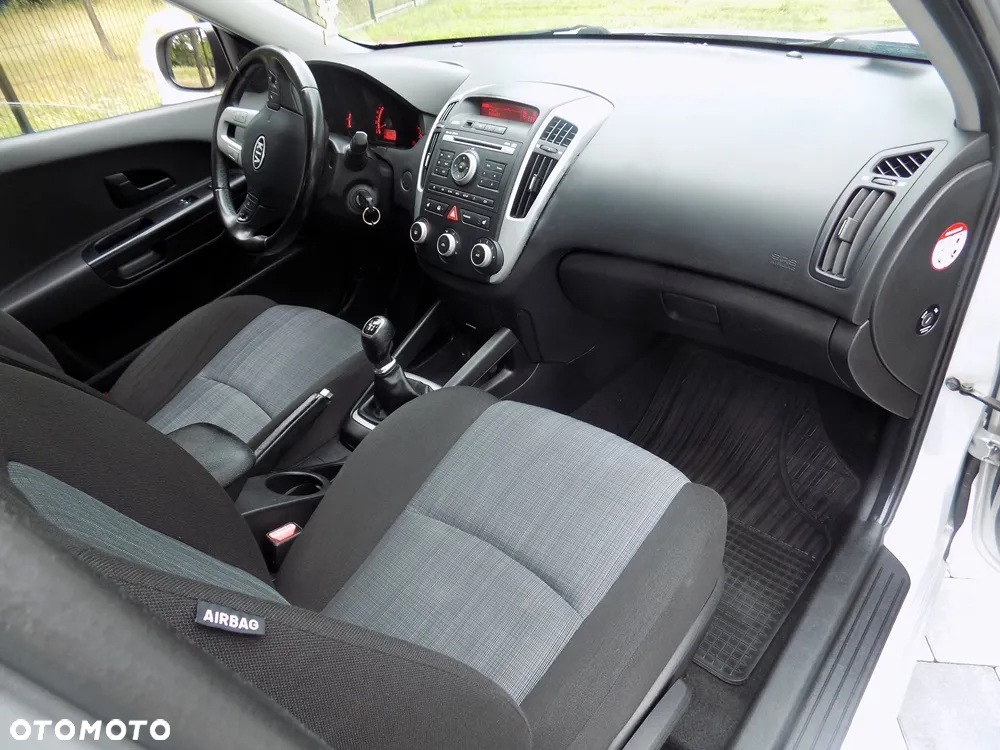 Kia Ceed Cee'd 1.4 Comfort - 14