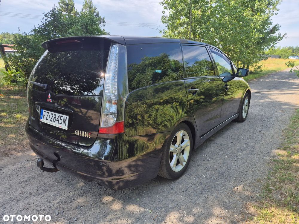 Mitsubishi Grandis 2.0 DI-D 7-Sitzer Intense - 5