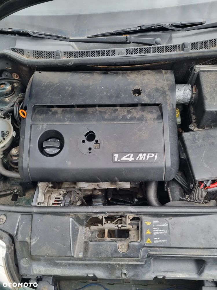 Skoda Fabia 2000r 1.4mpi AME lakier 9570 na części - 7