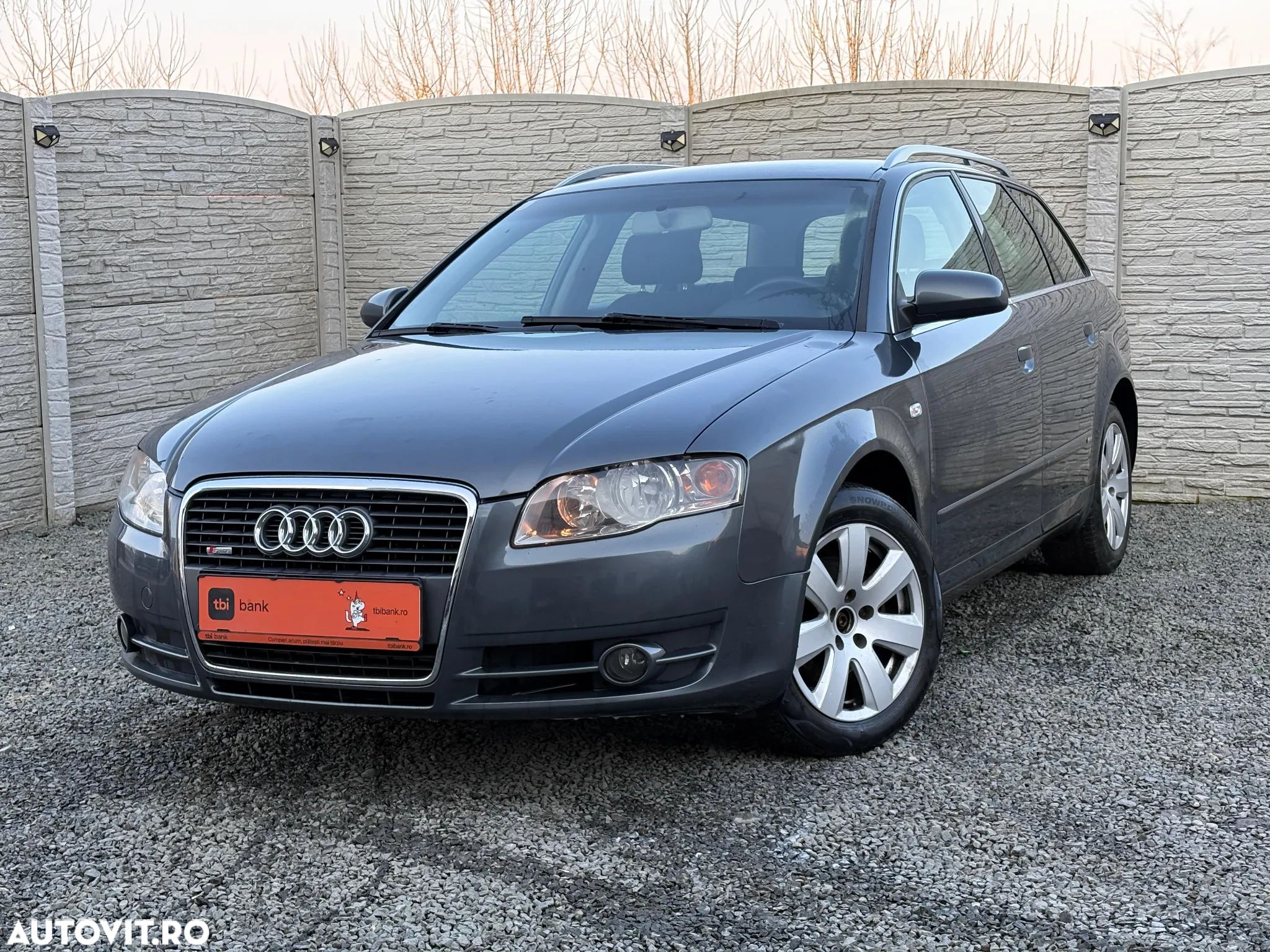 Audi A4 - 1
