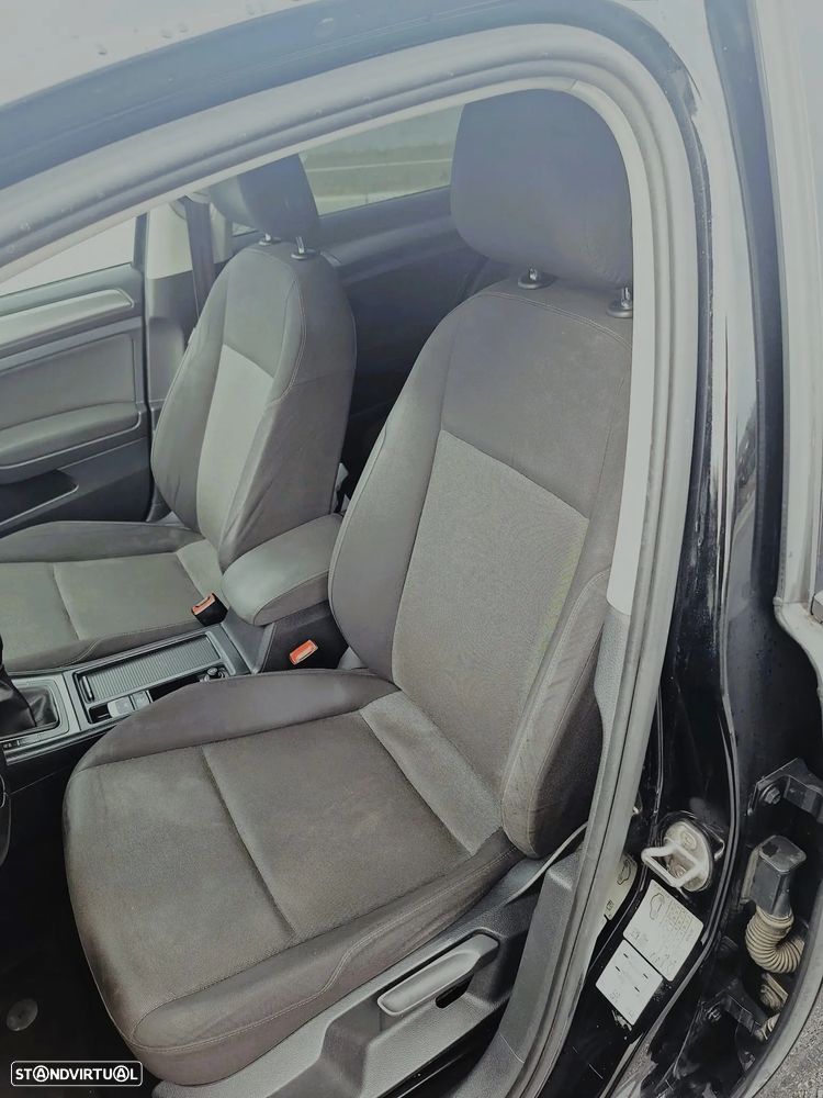 VW Golf 1.6 TDi Style - 11