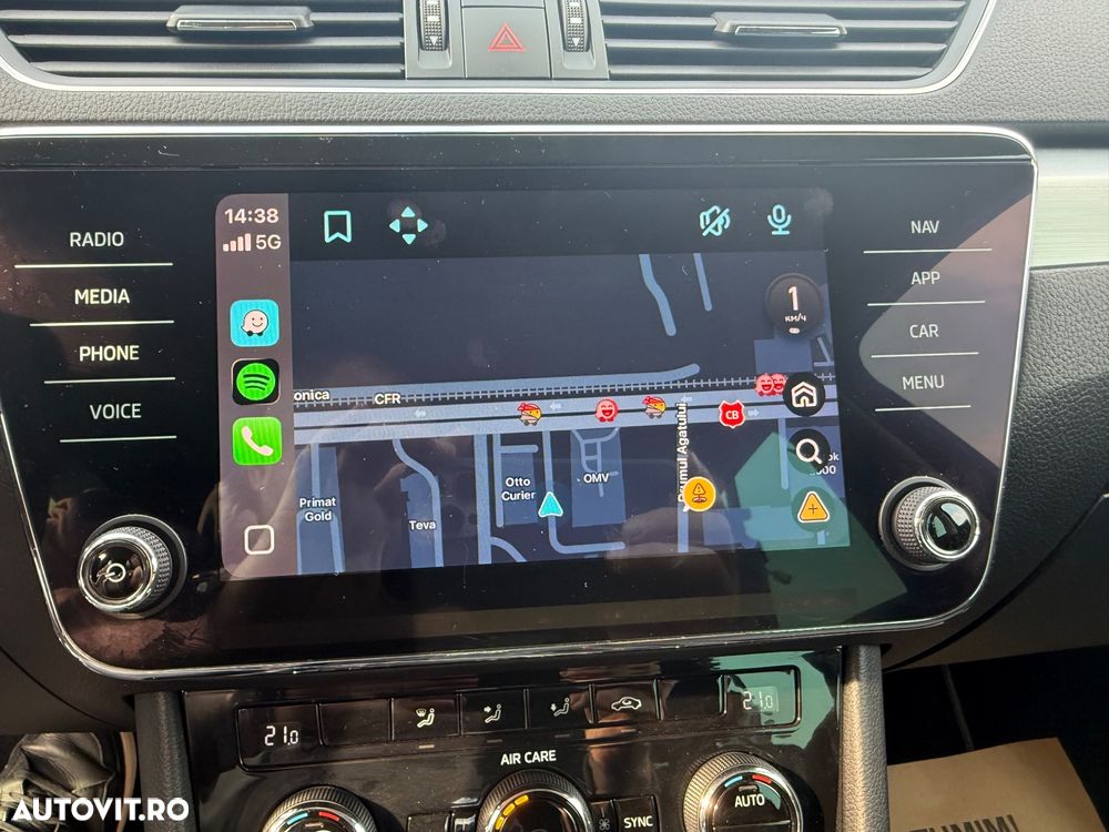 Skoda Superb 2.0 TDI DSG Active - 27