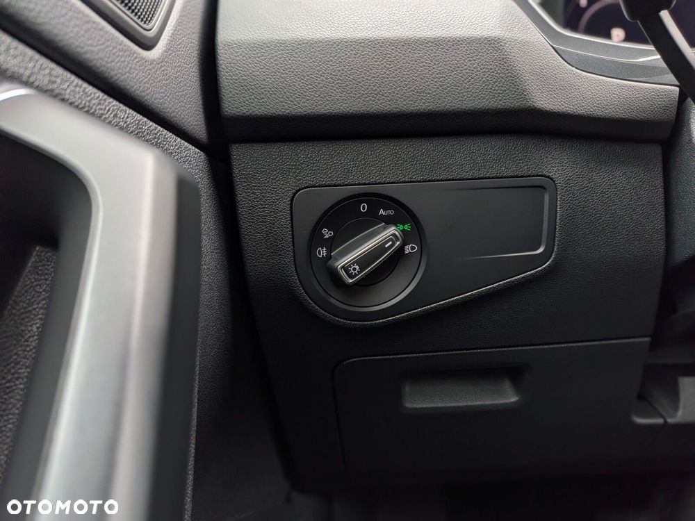 Volkswagen Tiguan 2.0 TDI Elegance DSG - 28