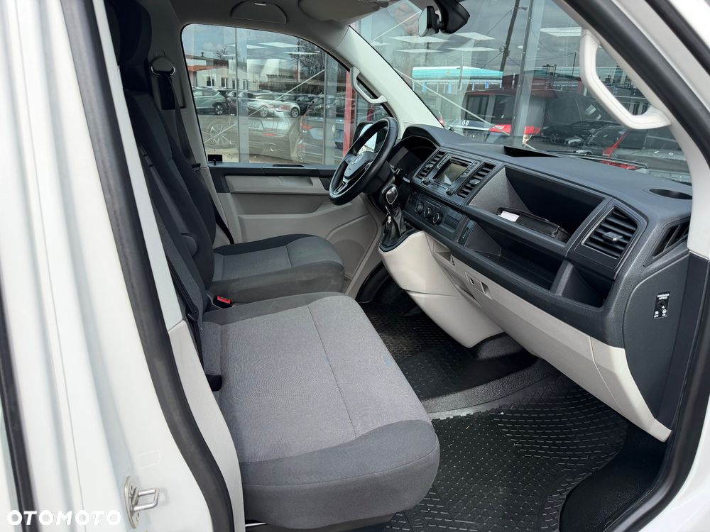 Volkswagen Transporter T6 - 21
