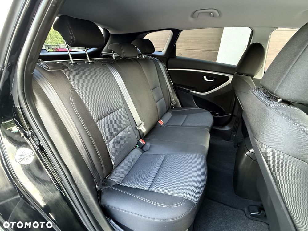 Hyundai i30 i30cw 1.6 Fifa World Cup Edition - 26
