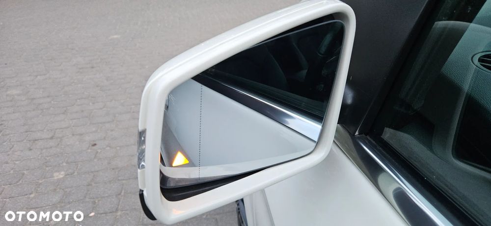 Mercedes-Benz Klasa B 200 (BlueEFFICIENCY) 7G-DCT - 36