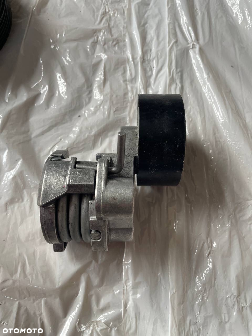 silnik RR BMW760 n74b68a 6,75 l - 36