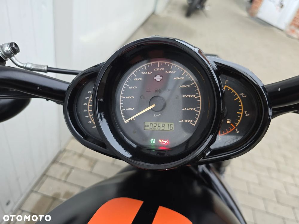 Harley-Davidson V-Rod Night Rod - 6