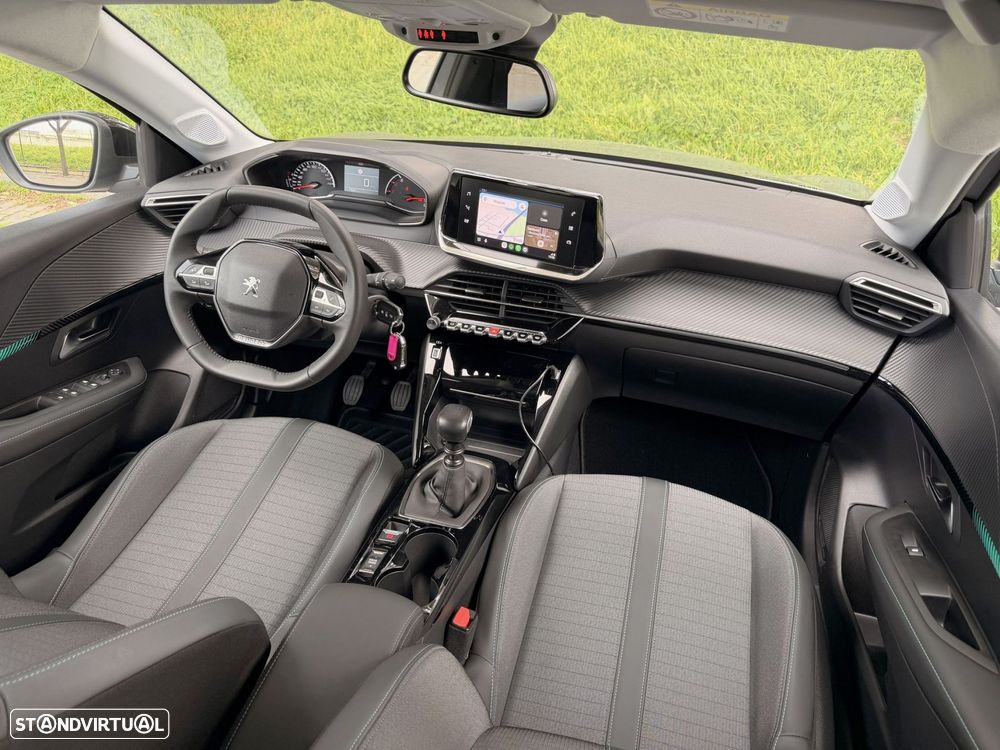 Peugeot 208 1.2 PureTech Allure - 18