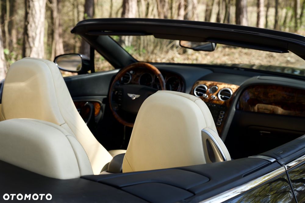 Bentley Continental GT - 21