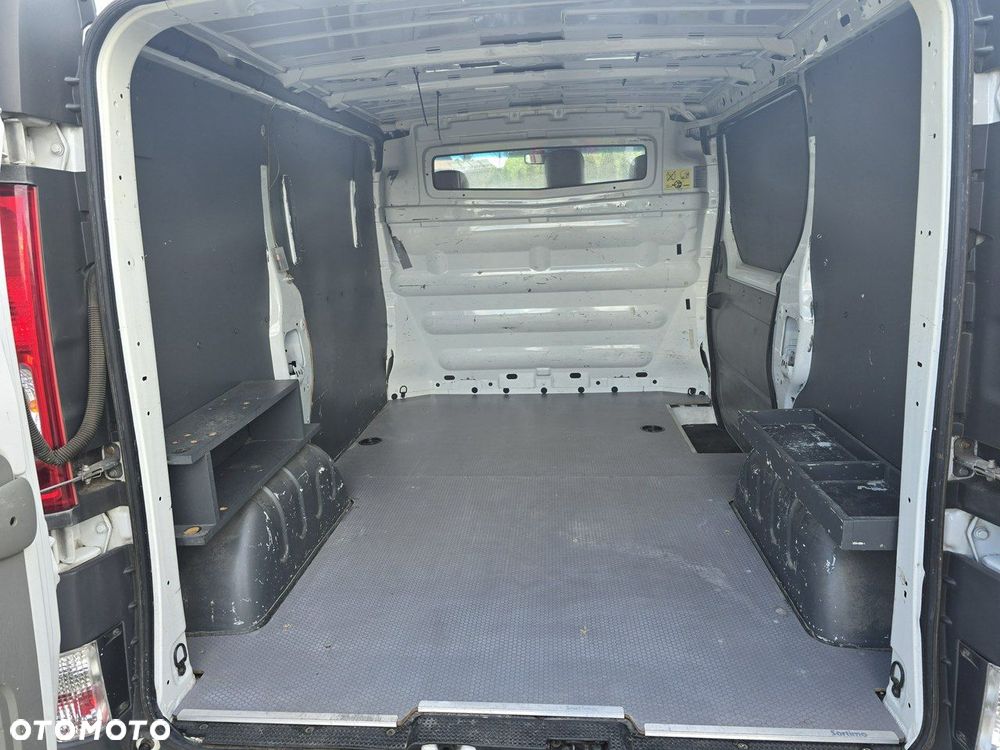 Opel Vivaro - 20