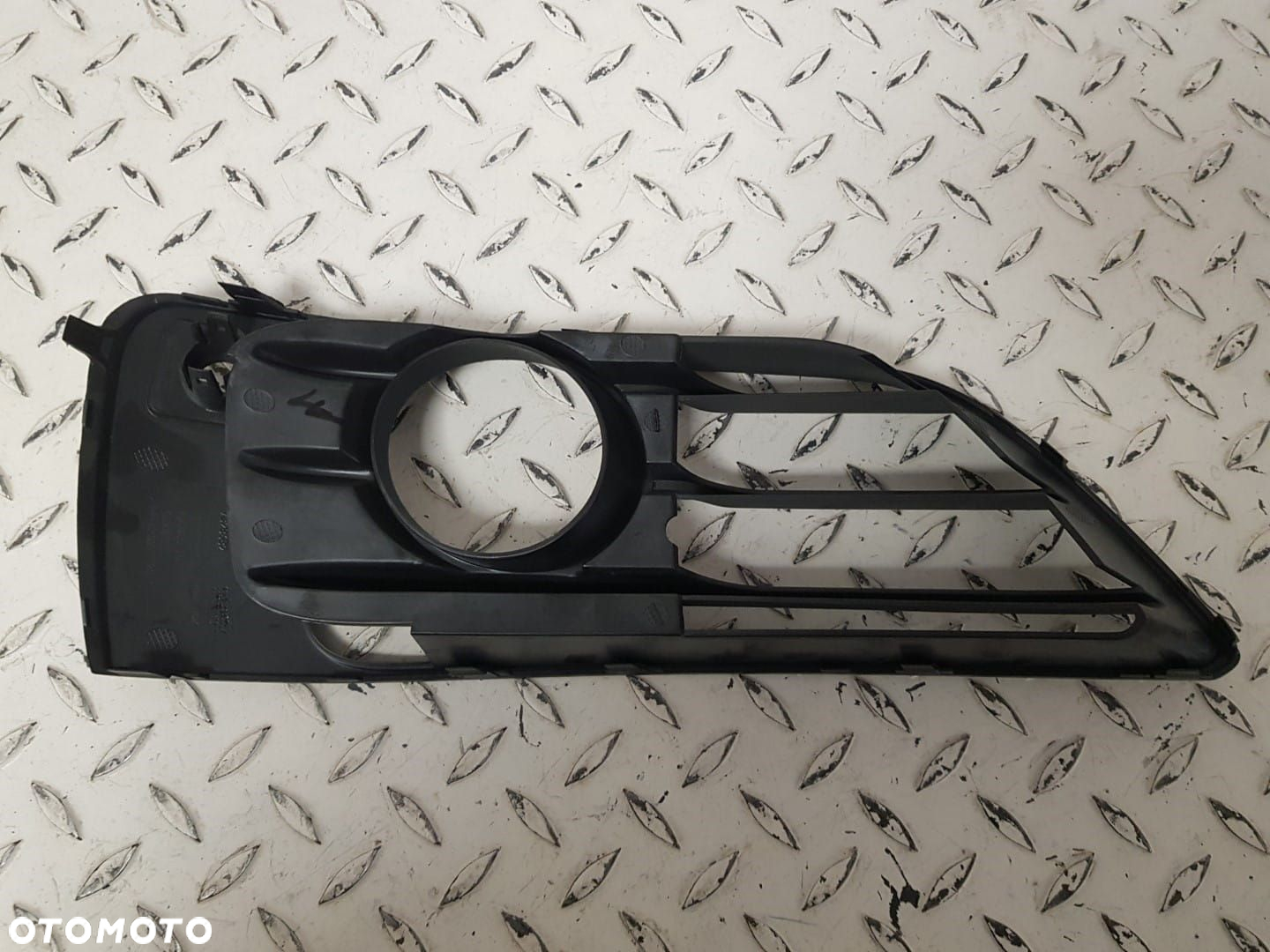 FABRYCZNIE NOWA ORYGINALNA KRATKA ZDERZAKA PRZEDNIEGO PRAWA BMW 2 F46 F45 7328682 - 3