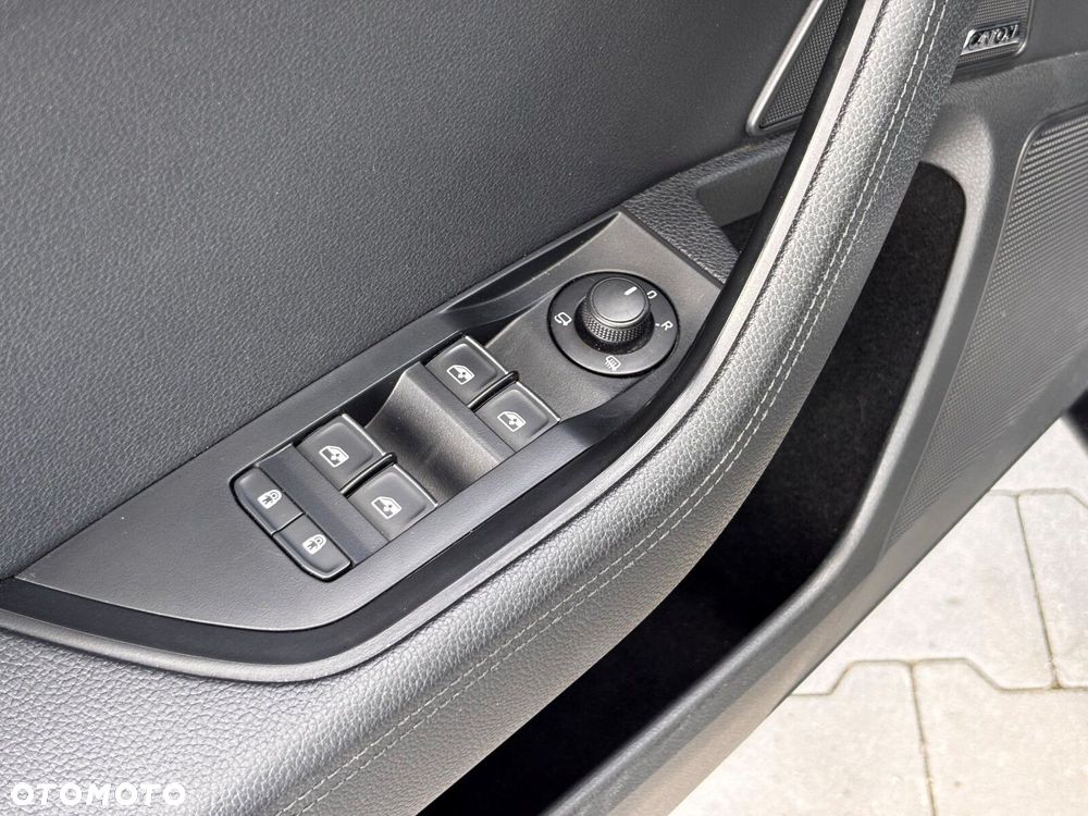 Skoda Superb 2.0 TDI SCR L&K DSG - 15