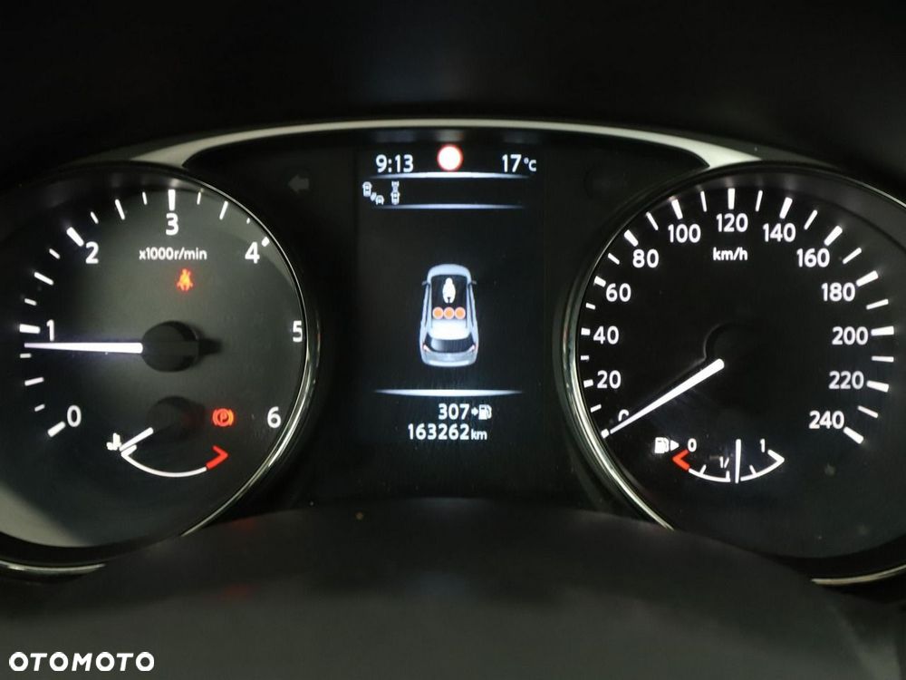 Nissan X-Trail 1.6 DCi Tekna 2WD 7os - 23