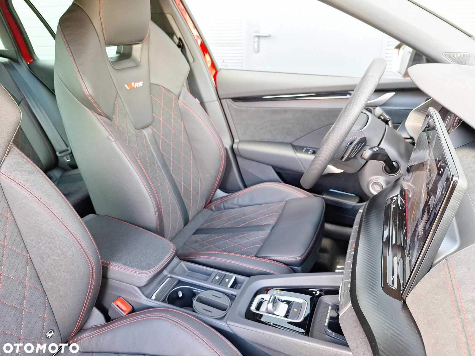Skoda Octavia 2.0 TSI RS DSG - 32