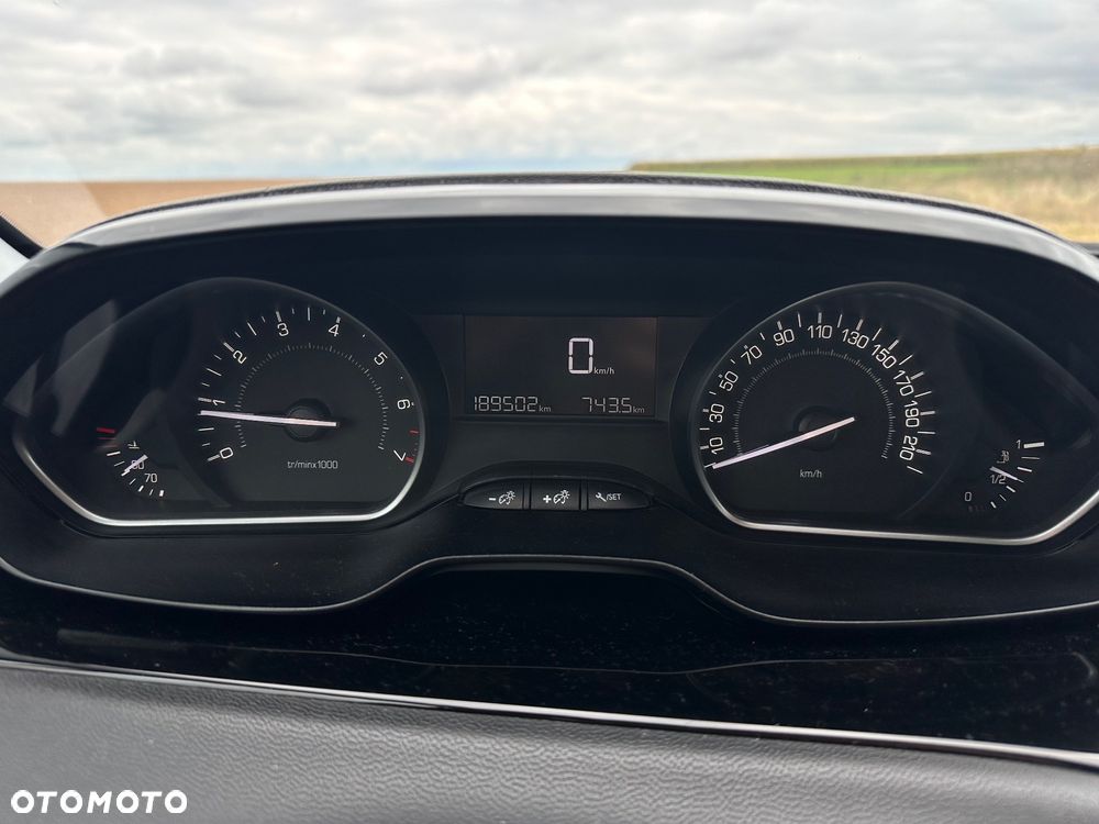 Peugeot 208 1.2 PureTech Active - 13