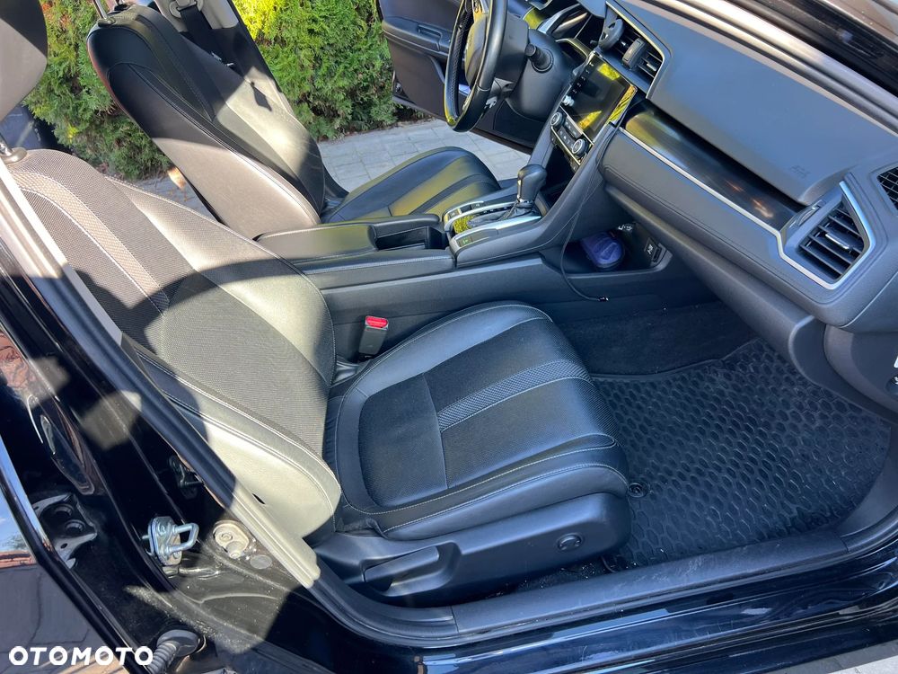 Honda Civic 1.5 T Executive CVT - 21