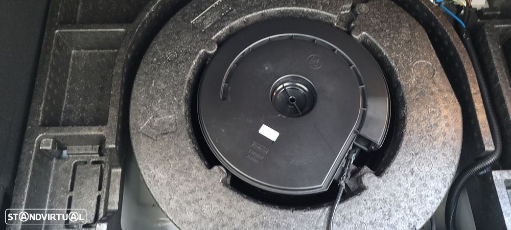 Ford Focus 1.0 EcoBoost Active X - 47