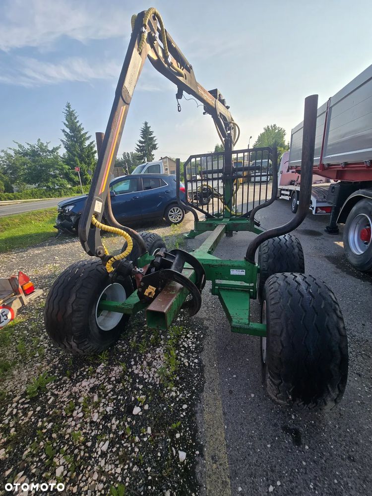 Inny Farma T6 z dzwigiem - 3