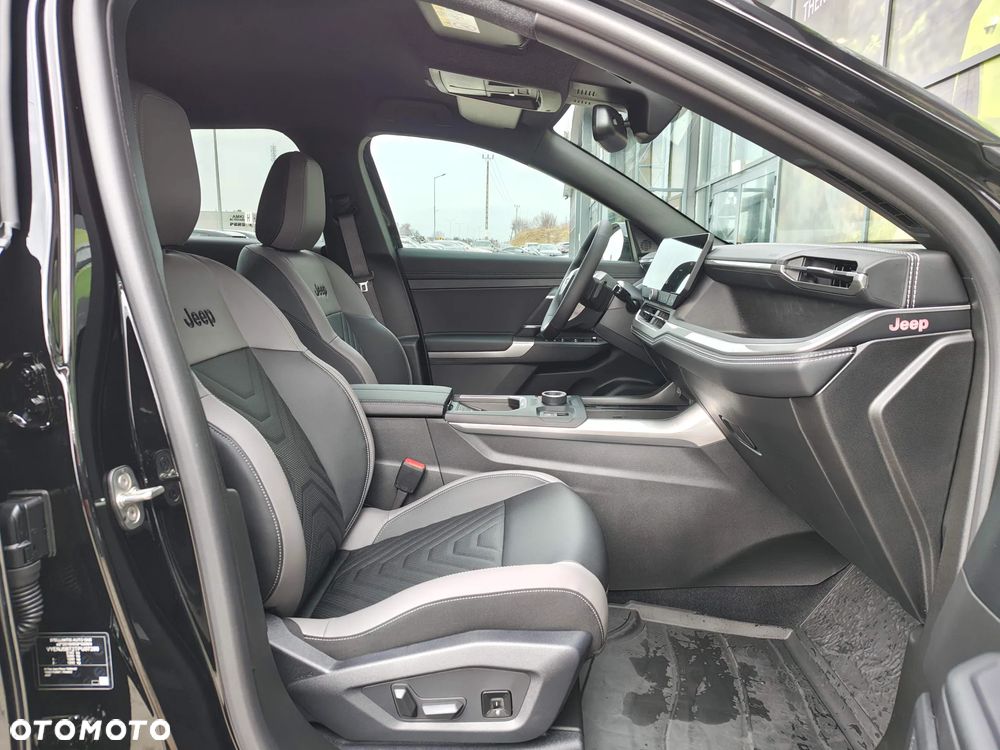 Jeep Compass - 11