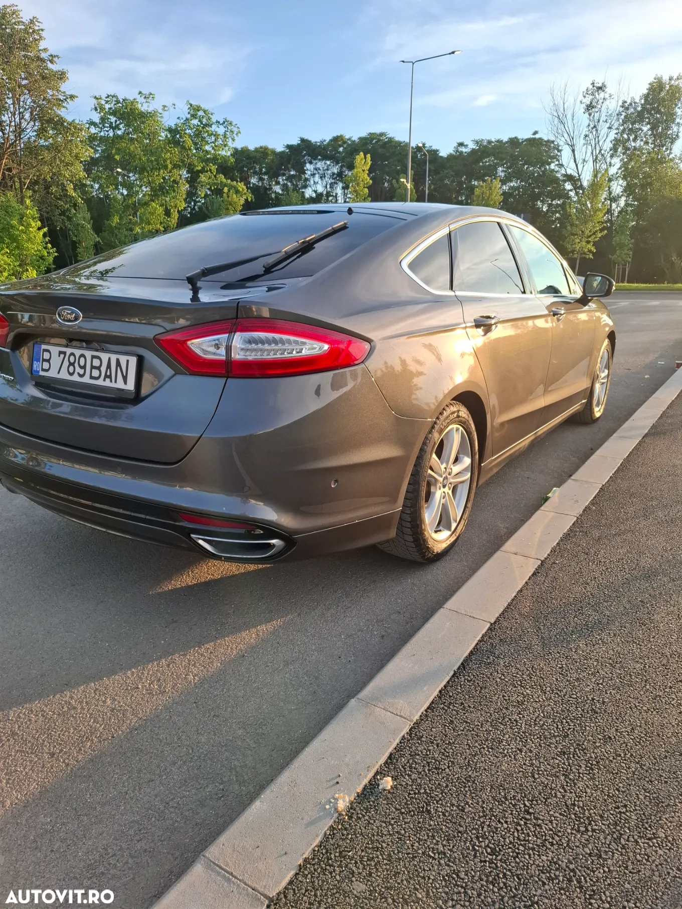 Ford Mondeo 2.0 TDCi Powershift Titanium - 4