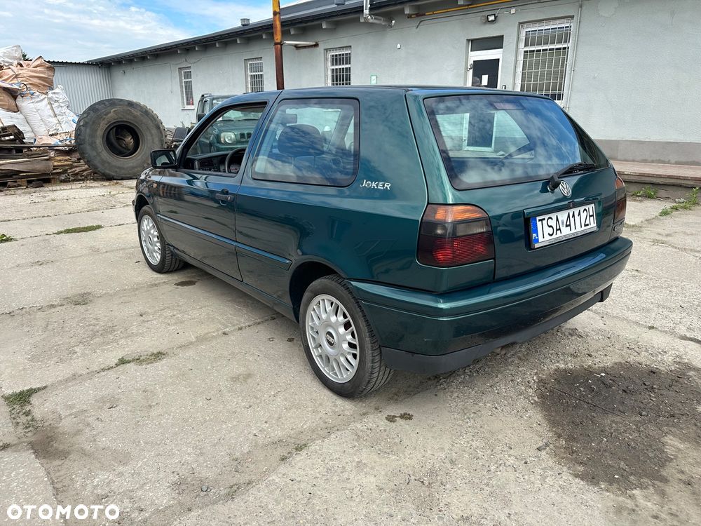 Volkswagen Golf - 5