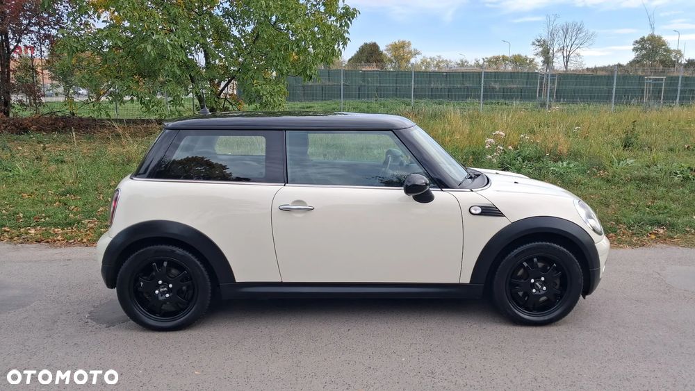 Mini Cooper 2010 photo 3