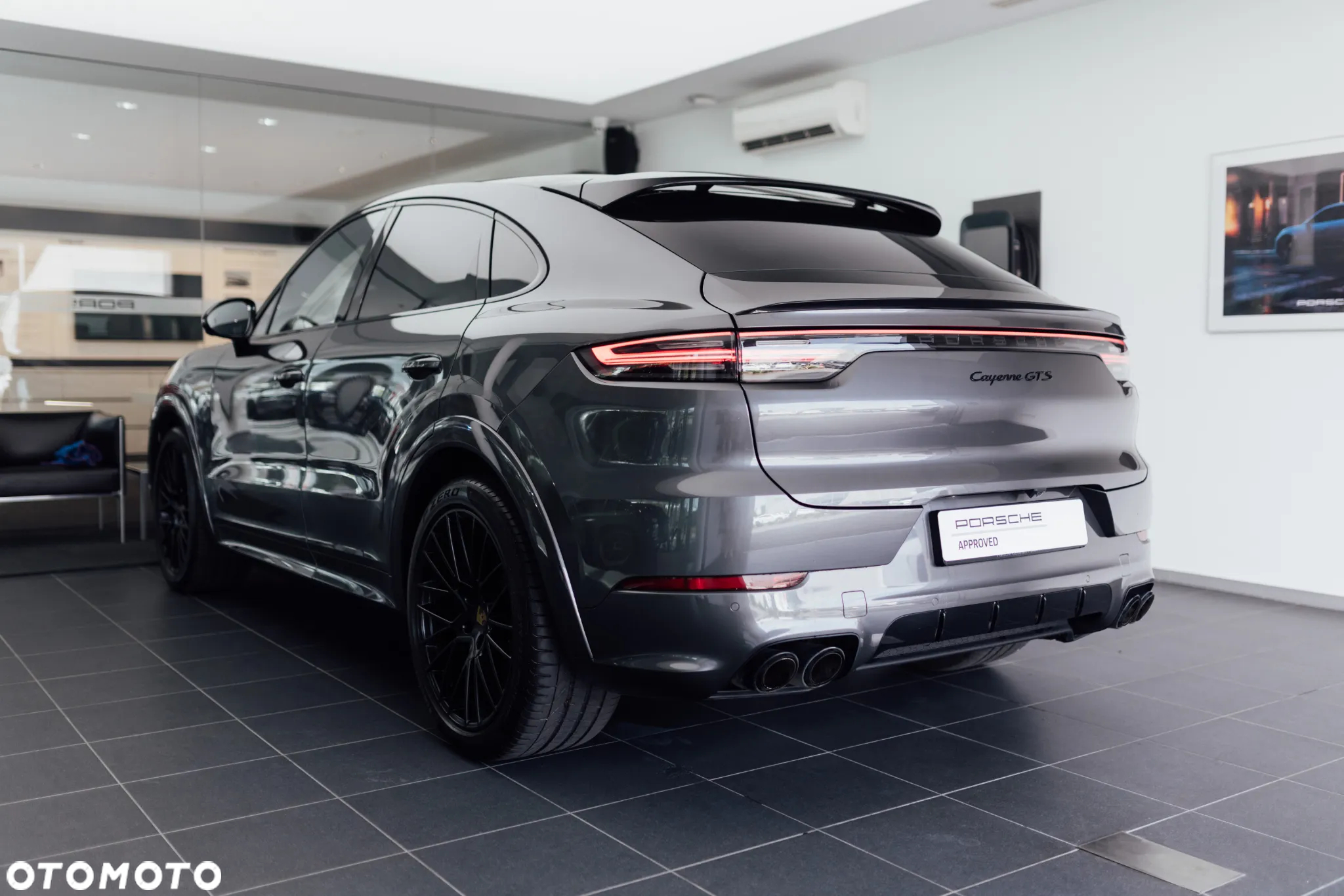 Porsche Cayenne Coupe GTS - 9