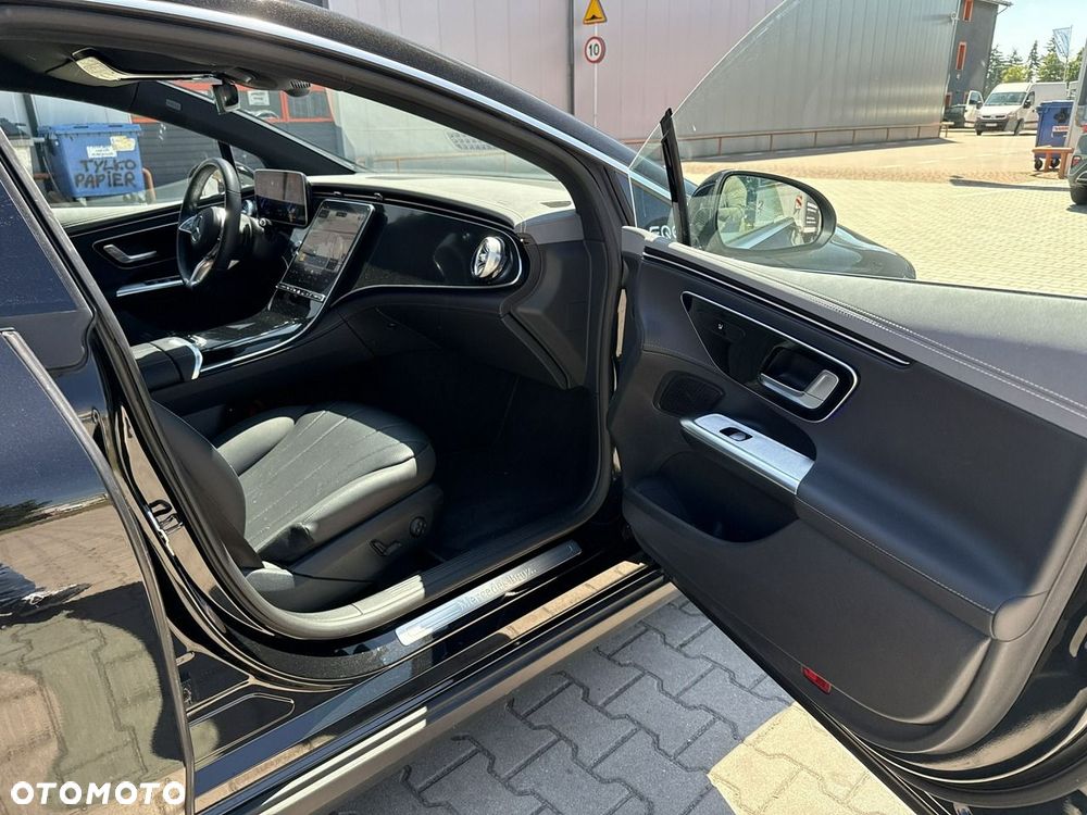 Mercedes-Benz EQE 350+ 90.5kWh Electric Art - 19