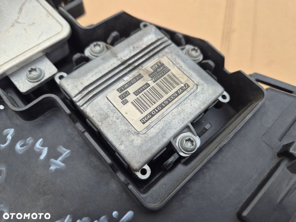 Volvo XC70 II V70 III S80 lampa prawa.Ksenon.LED 2013- .100% - 11