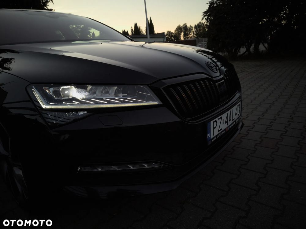 Skoda Superb 2.0 TDI 4x4 DSG Sportline - 12