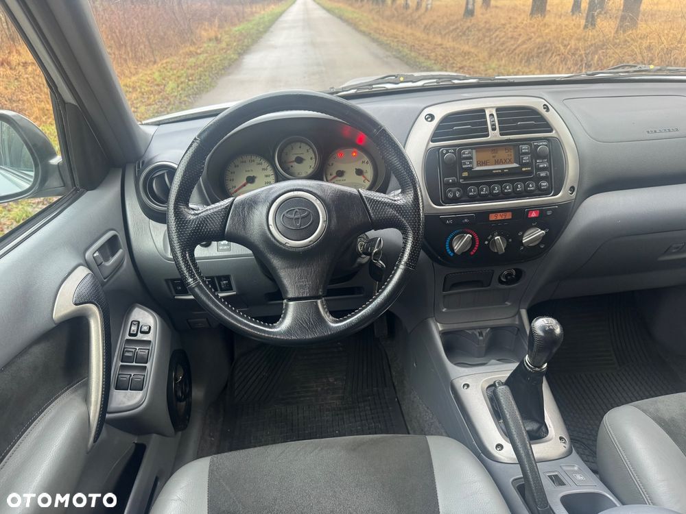 Toyota RAV4 D-4D 4x4 Executive - 14