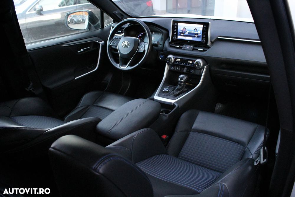 Toyota RAV4 - 12