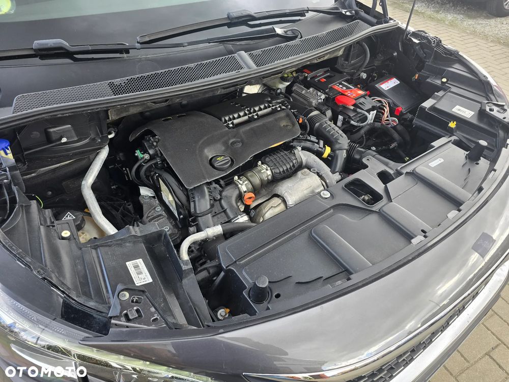 Peugeot 5008 - 16