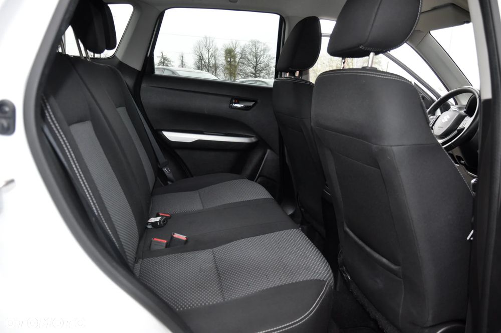 Suzuki Vitara - 25