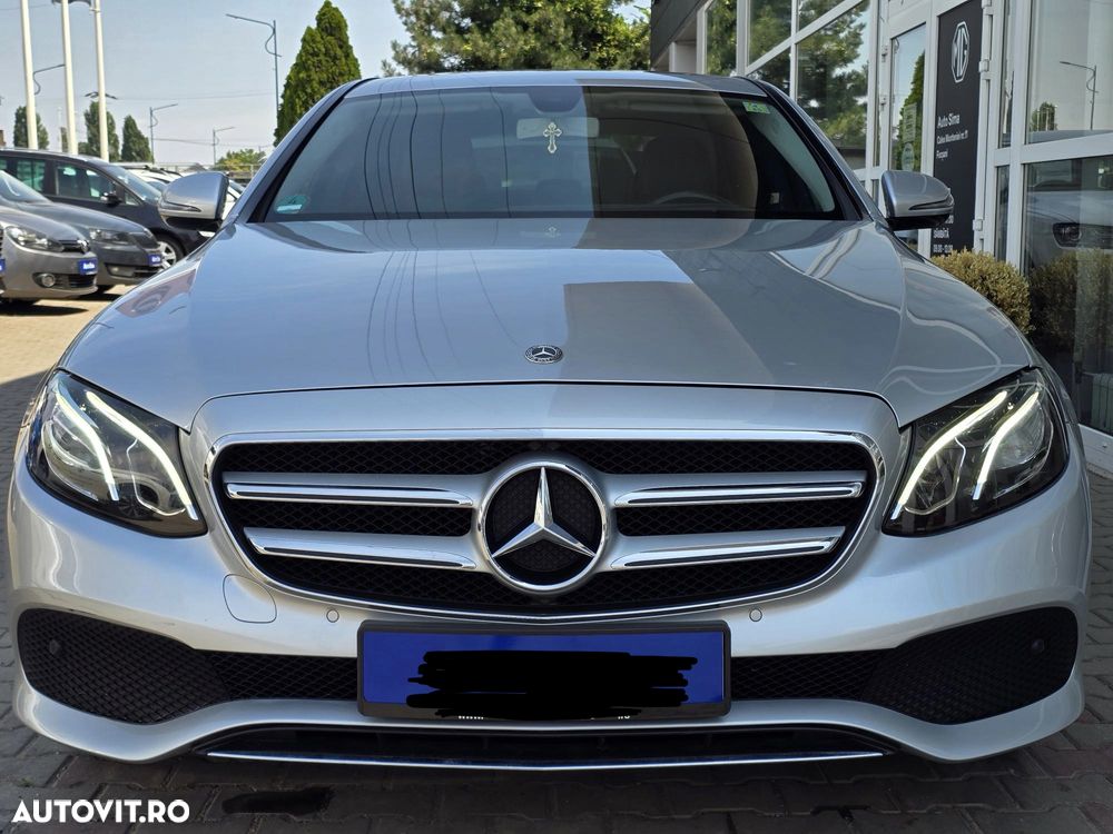 Mercedes-Benz E 200 4MATIC 9G-TRONIC - 8