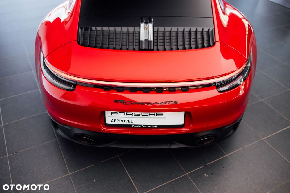 Porsche 911 Carrera 4 GTS - 35