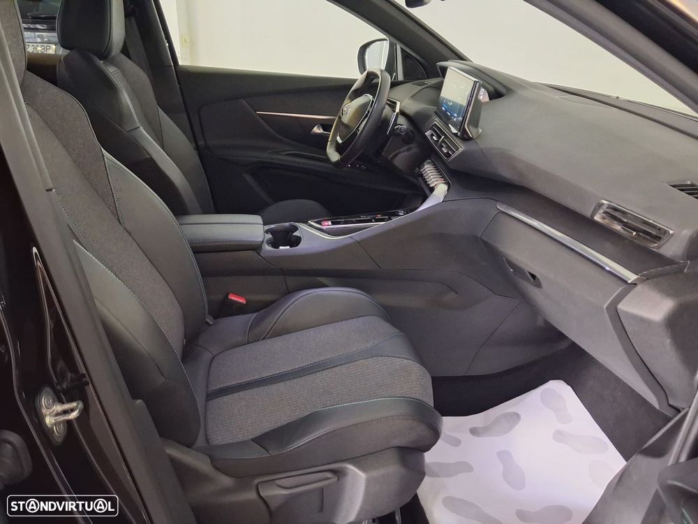 Peugeot 3008 1.2 PureTech Allure Pack EAT8 - 16